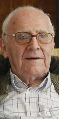 Herbert Loebl, British businessman and philanthropist., dies at age 89